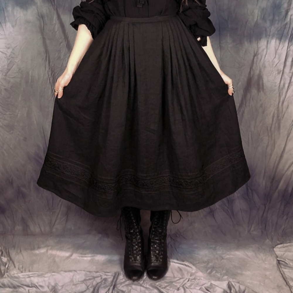 Goatspell Black Linen Thuja Skirt M